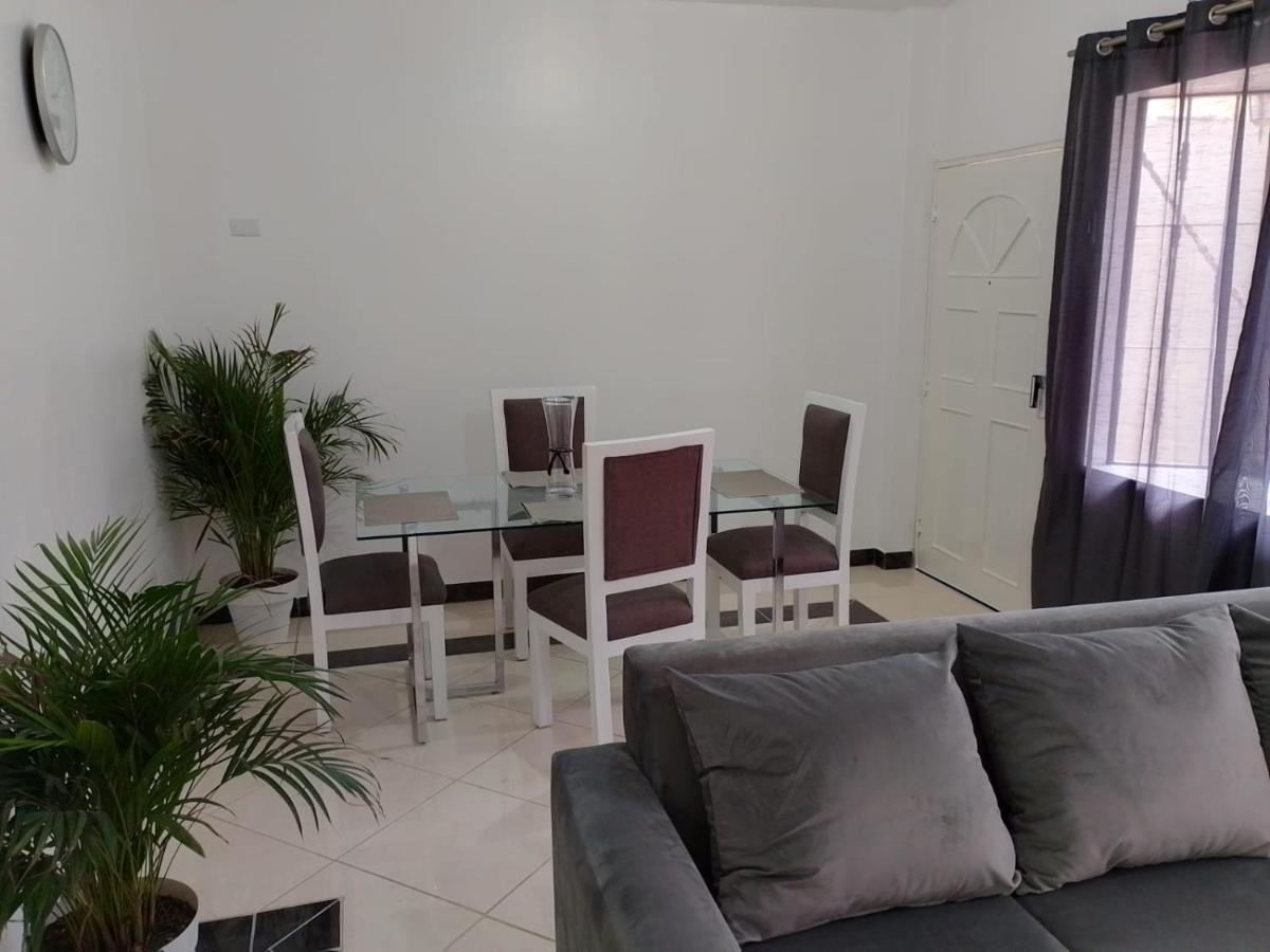 Comfortable 3-Bedroom Apartment, Close To The American Consulate Guayaquil Ngoại thất bức ảnh