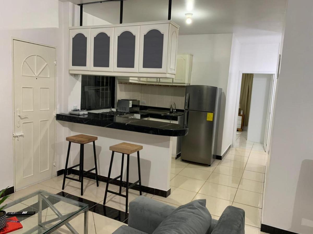 Comfortable 3-Bedroom Apartment, Close To The American Consulate Guayaquil Ngoại thất bức ảnh